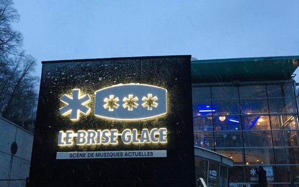 Le Brise glace