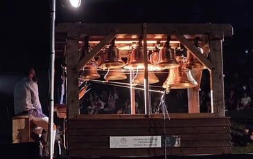 Présentation du carillon mobile des Amis du Vieux Seynod à l'ancienne Chartreuse du Reposoir. "Patrimoine en musique".